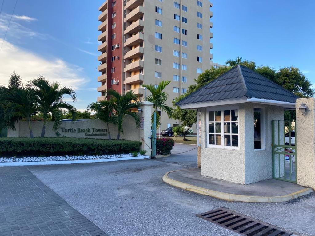 Beach-Side Condos At Turtle Beach Towers أوشو ريوس المظهر الخارجي الصورة