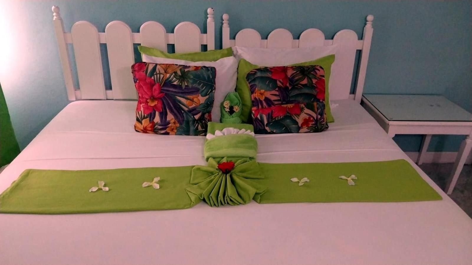 Beach-Side Condos At Turtle Beach Towers أوشو ريوس الغرفة الصورة